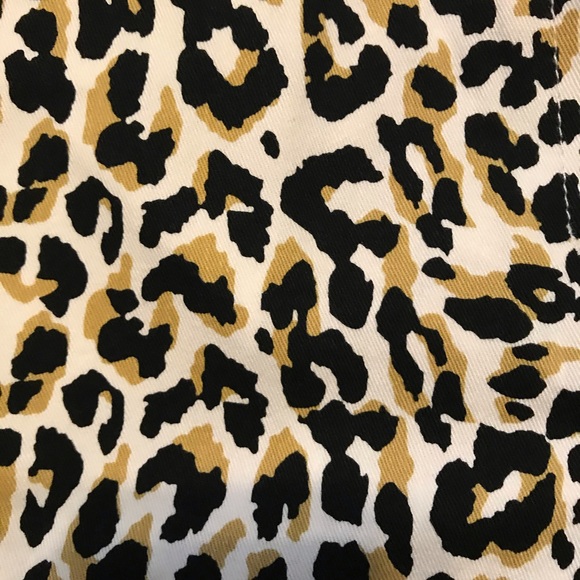 J. Crew Classic Chino Shorts (10, 12) - Picture 4 of 7